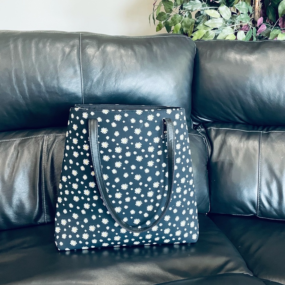 Tote handbag for women, spacious, beautiful colors